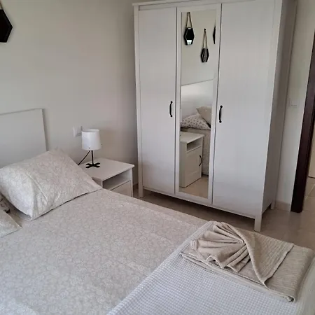 Holiday home Casita A Pitisa